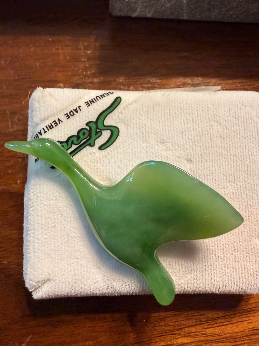 Vintage A.T. Storrs Genuine Canadian Nephrite Jade Bird Brooch - New In Box NIB